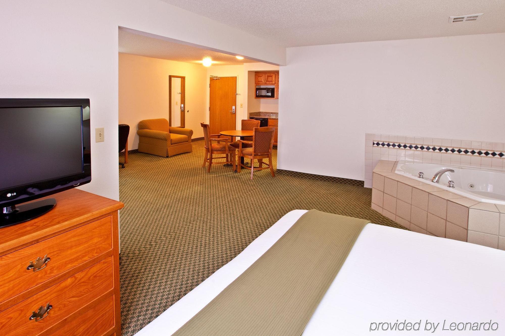 Holiday Inn Express & Suites Logan, An Ihg Hotel Camera foto